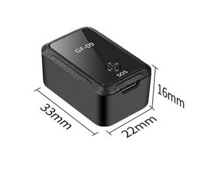 Zadnja strana GPS lokatora GF-09 sa magnetom.