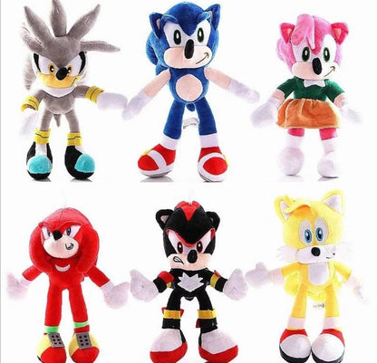 Knuckles iz Sonic serijala predstavljen je kao plišana igračka.