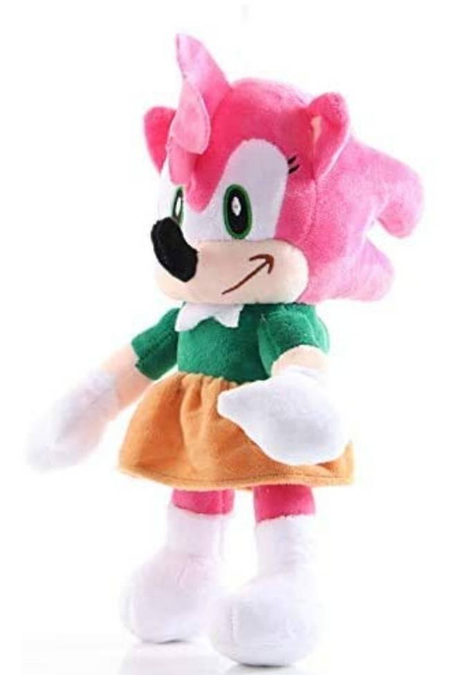 Na slici je plišana igračka koja predstavlja Amy Rose iz Sonic serijala.