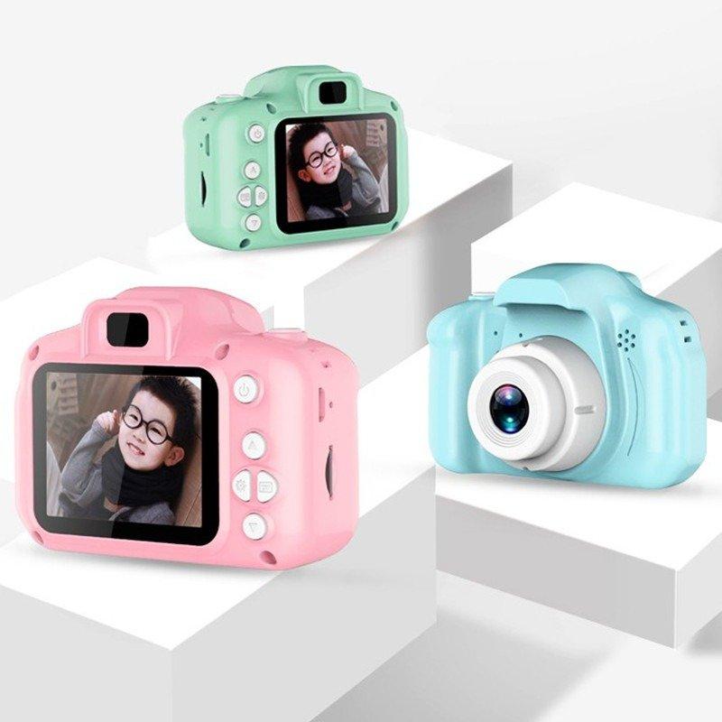 Kamera za decu sa opcijama za fotografisanje, video-snimanje i igrice.