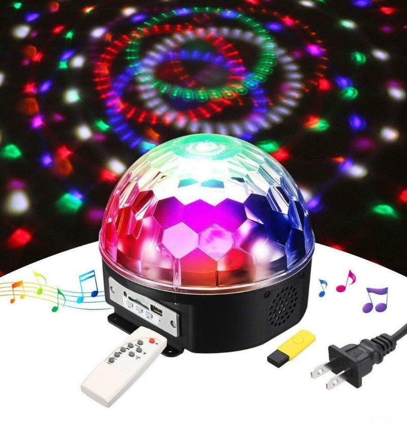 LED disko kugla sa obojenim svetlima, USB funkcijom i daljinskim upravljačem.