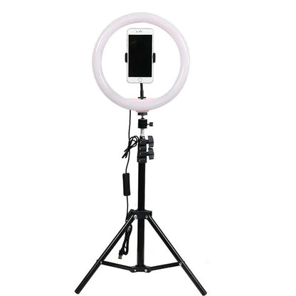 Kružna LED lampa sa tronošcem u veličini od 10 inča, odnosno 25 cm.