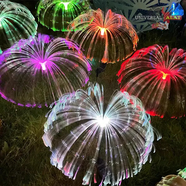 Dekorativna solarna lampa meduza za spoljašnji prostor.