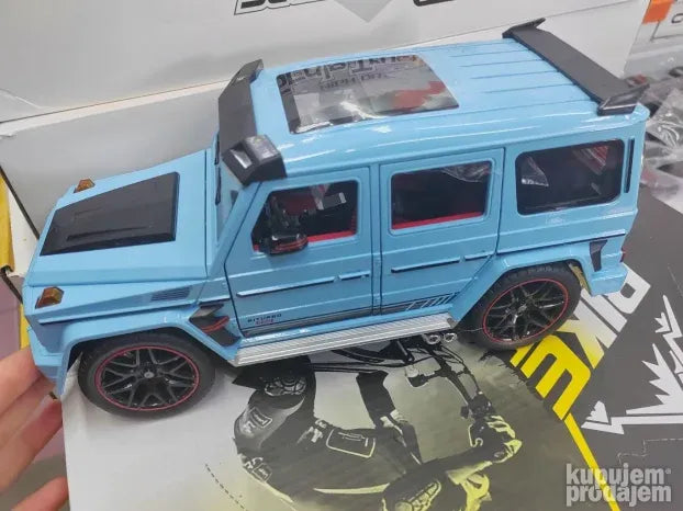 Mercedes-Benz G klasa Babosi 800 predstavljena kao metalni model automobila.